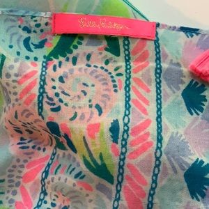 Lilly Pulitzer shawl